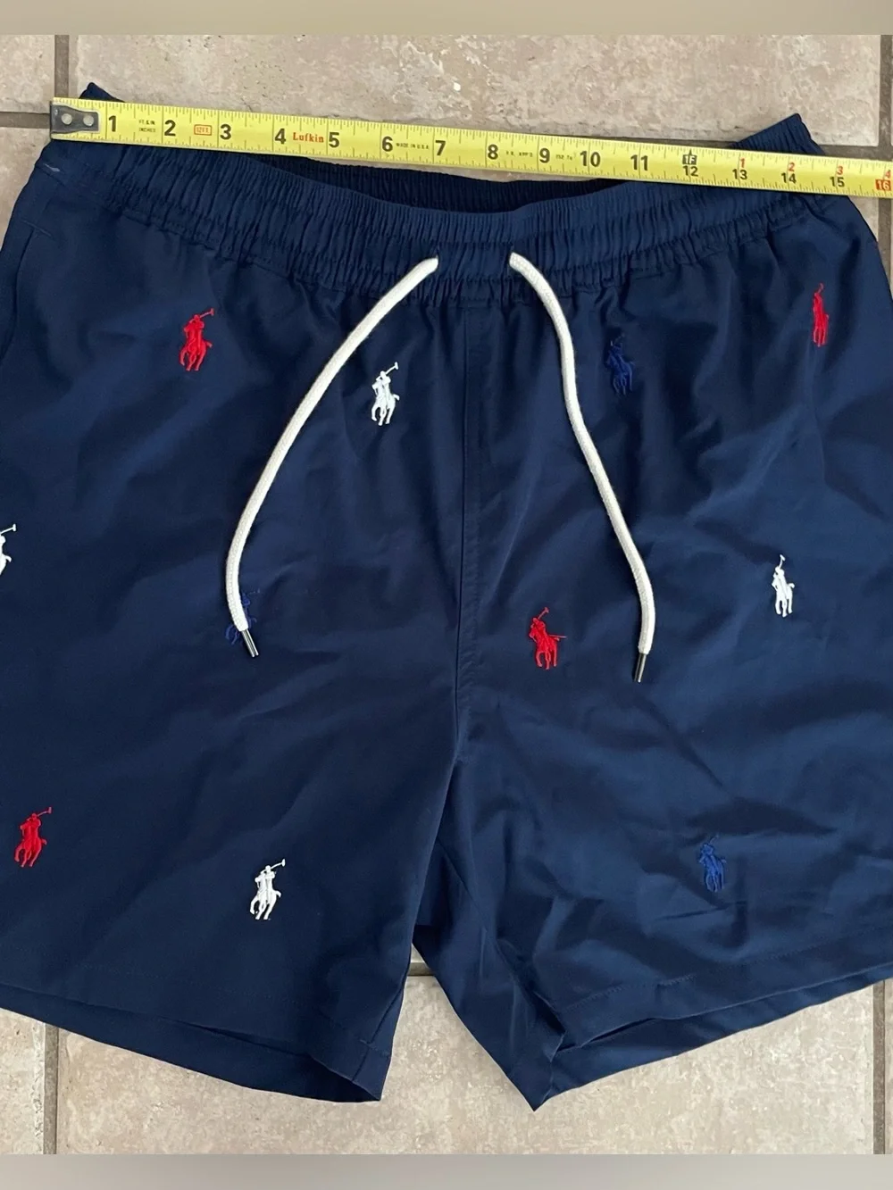 Polo by Ralph Lauren Men’s 5.75-Inch Traveler Classic Swim Trunk in Navy, Size M